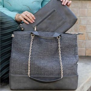 Beis The Everyday Tote in Charcoal